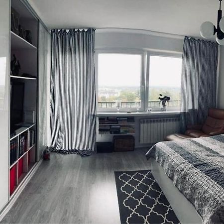 Mieszkanie W Centrum Miasta Ostrowiec Świętokrzyski Exterior foto